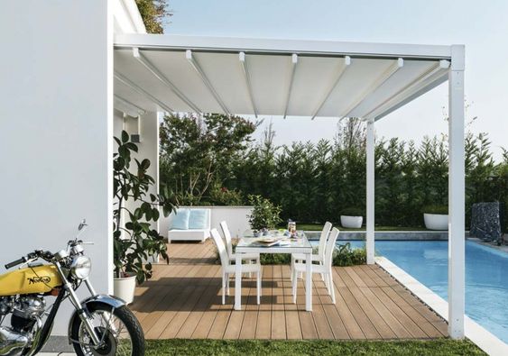 Retractable Awning