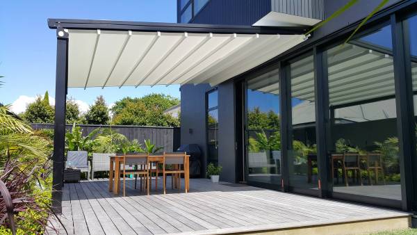 Retractable awning on the deck