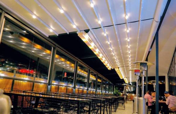 Retractable awning at the restaurant